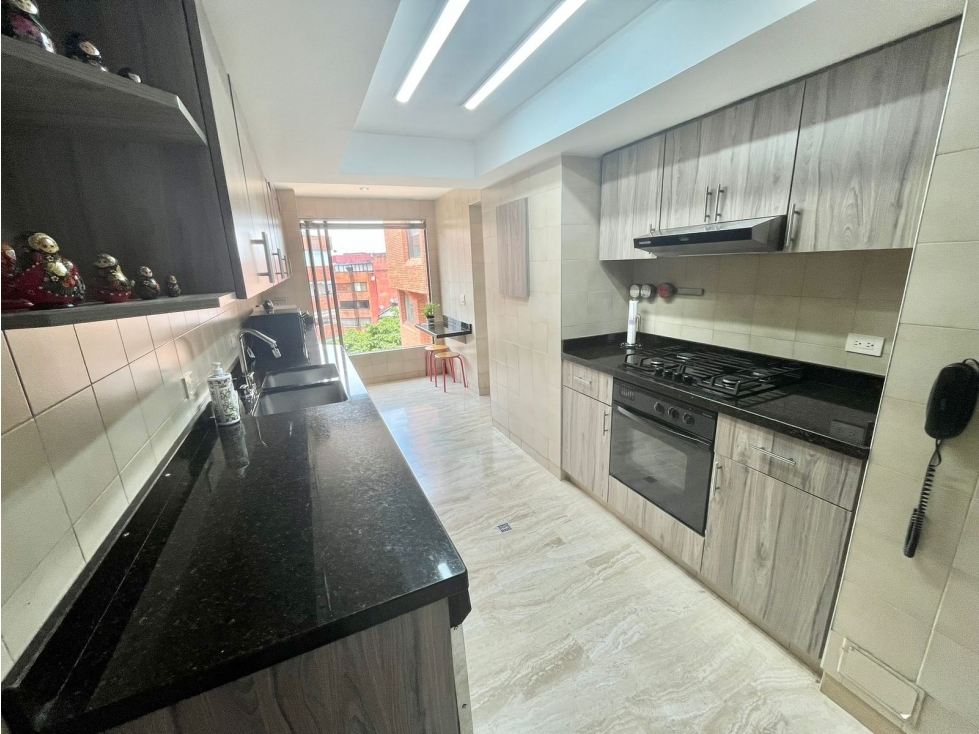 VENDEMOS LINDO APARTAMENTO CON AMPLIOS ESPACIOS Y VISTA EN ROSALES — foto 5