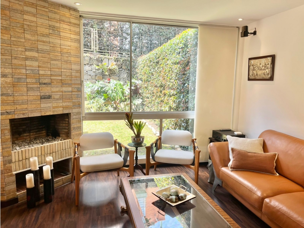 VENDEMOS CASA CON JARDÍN EN PROVENZA BOSQUES DE PROVENZA — foto 3