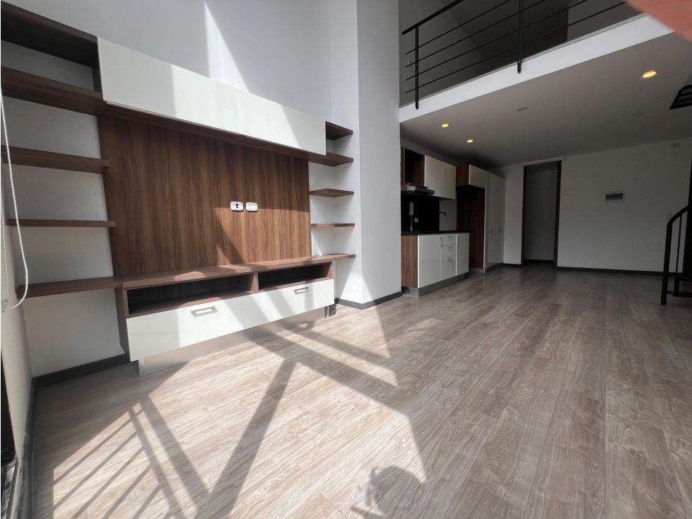 ESPECTACULAR APTO DUPLEX-COMPRA-TEUSAQUILLO INVERSIONISTAS