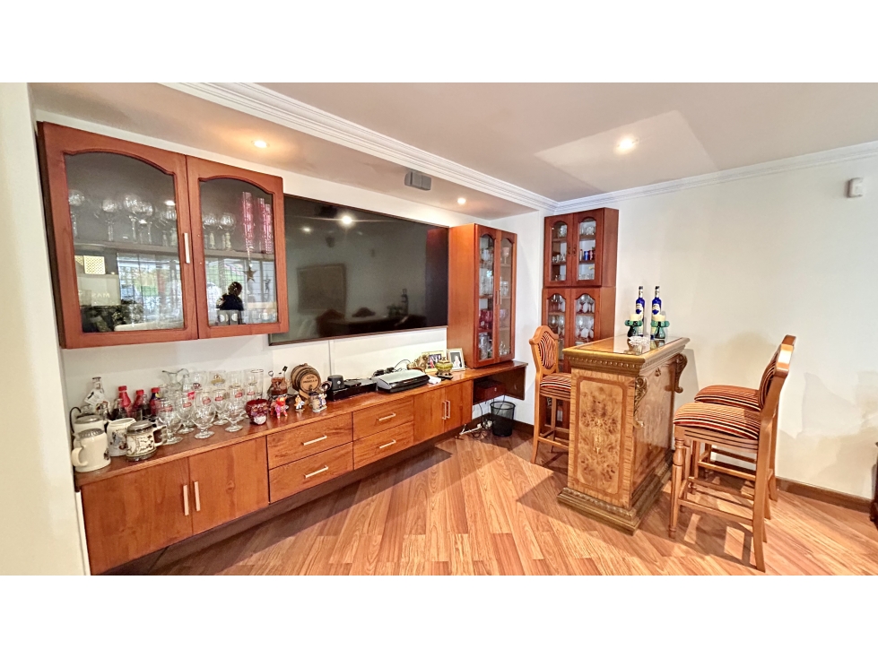 INCREIBLE CASA EN CAMINO DEL CERRO-152 CON 7MA-GRAN TERRAZA — foto 3