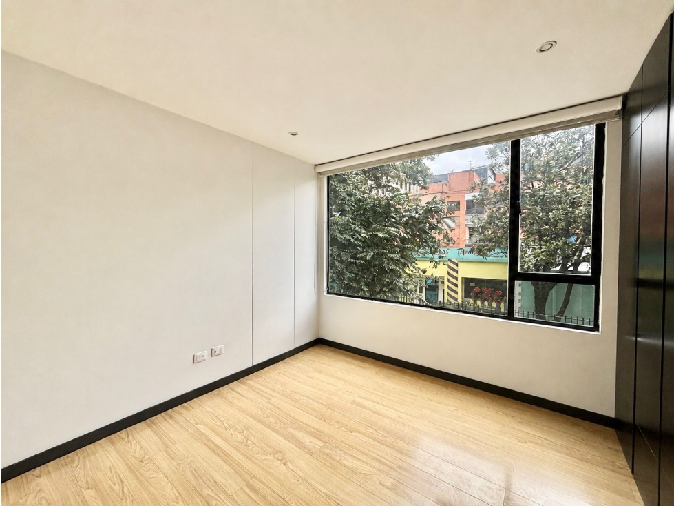 Arriendo lindo apto en Santa Bárbara con 2 balcones — foto 4