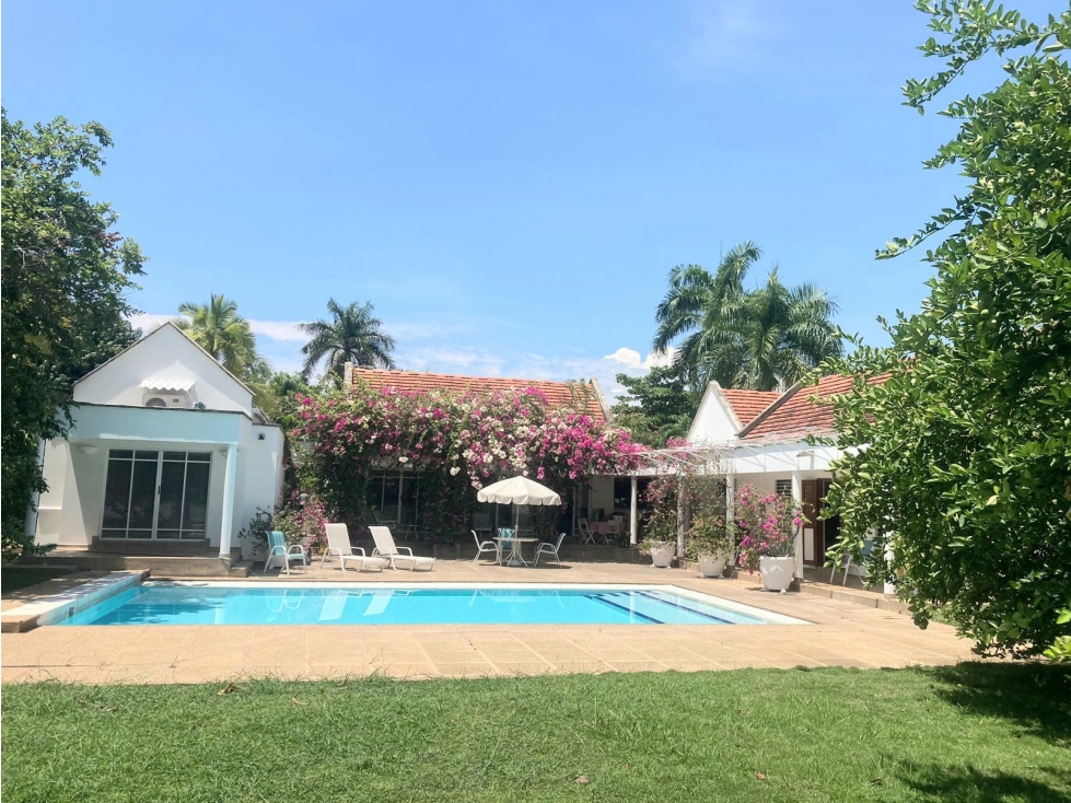 VENDO CASA EN PEÑALISA CON VISTA AL LAGO