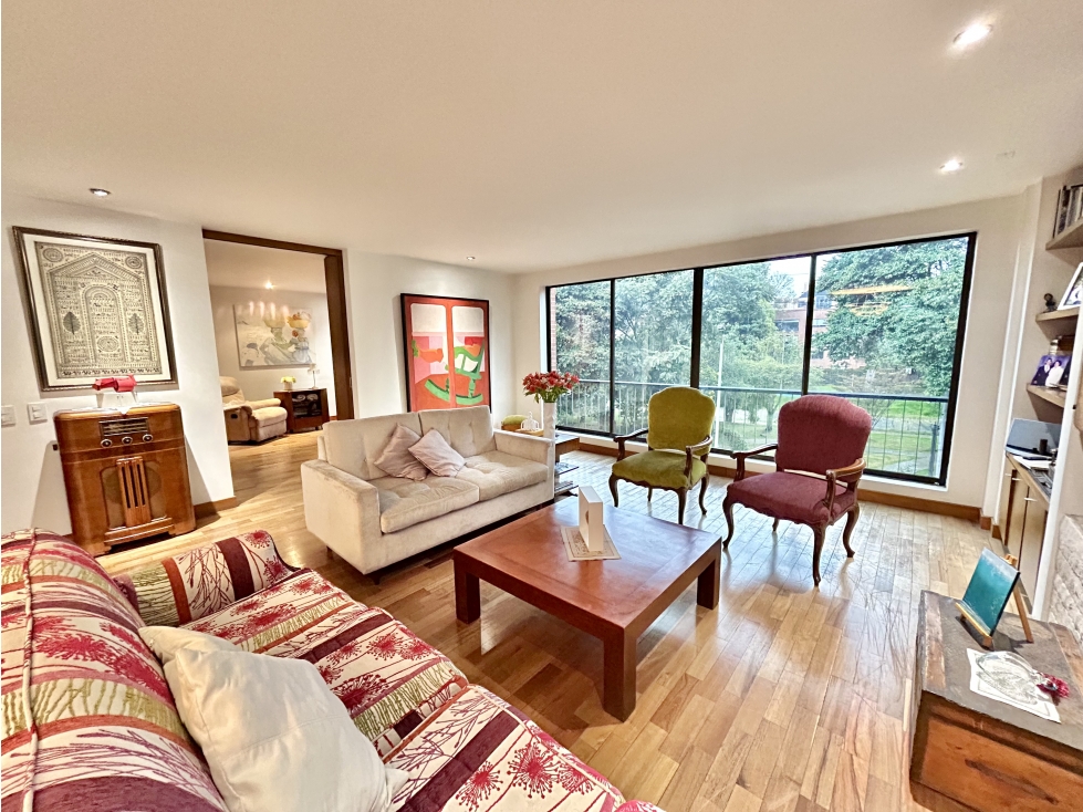 VENDEMOS APARTAMENTO REMODELADO EN SAN PATRICIO