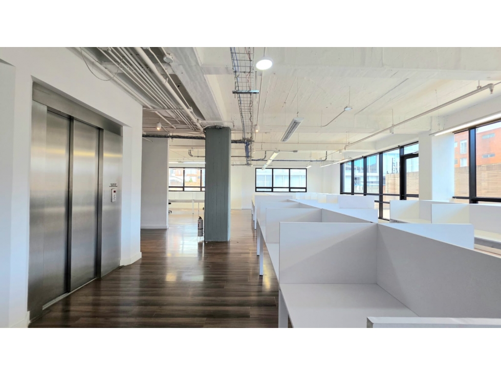 VENTA O ARRIENDO EDIFICIO DE OFICINAS CERCA DEL PARQUE DE LA 93 — foto 4