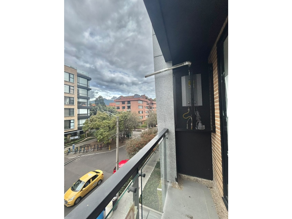 Vendo moderno apto para estrenar en San Patricio — foto 3
