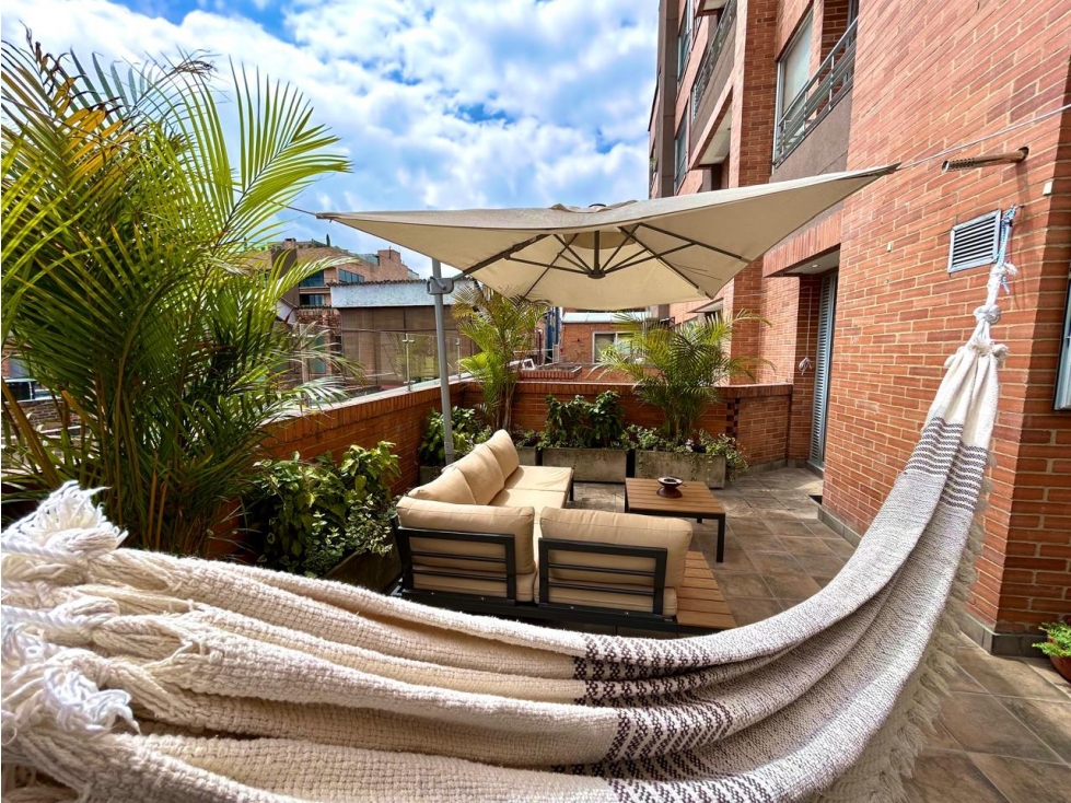 RENTAMOS APTO. REMODELADO CON INCREIBLE TERRAZA EN CHICO NAVARRA — foto 3