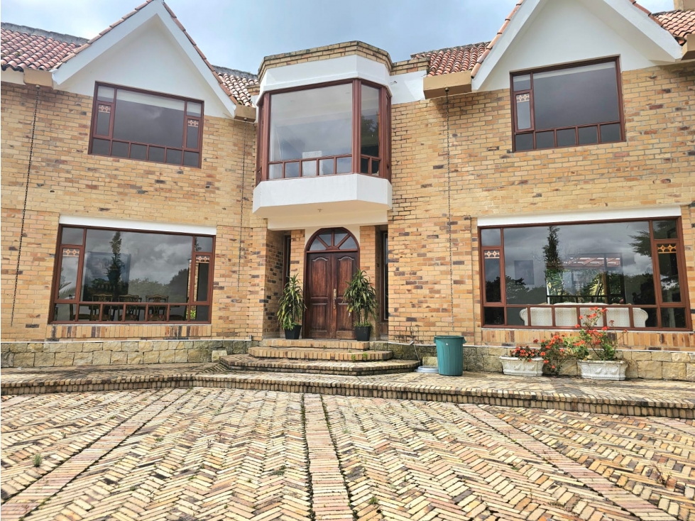 CASA EN VENTA EN YERBABUENA