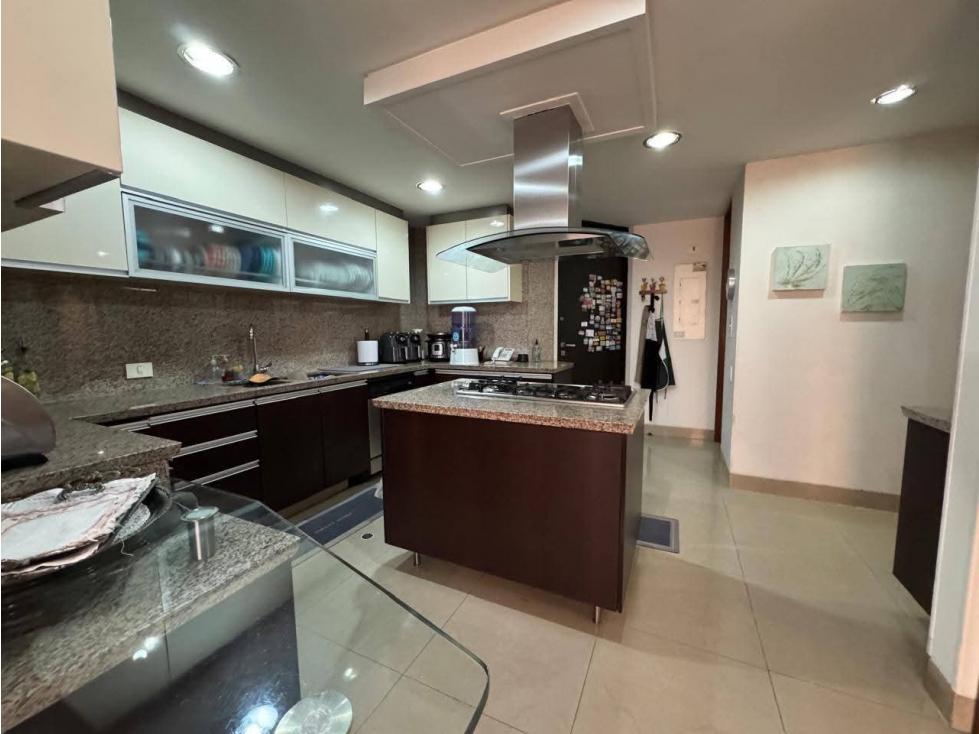 VENDO HERMOSO Y AMPLIO APARTAMENTO EN SANTA BARBARA — foto 5