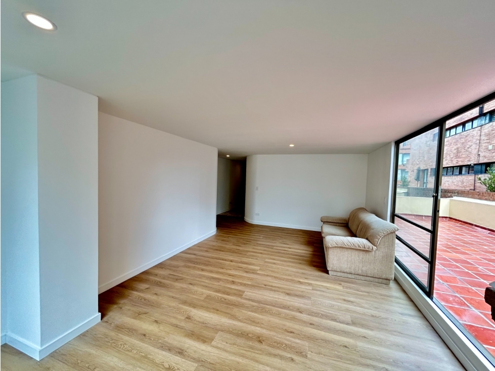 VENDEMOS APARTAMENTO EN SANTA BARBARA-35 MTS DE INCREIBLE TERRAZA — foto 3