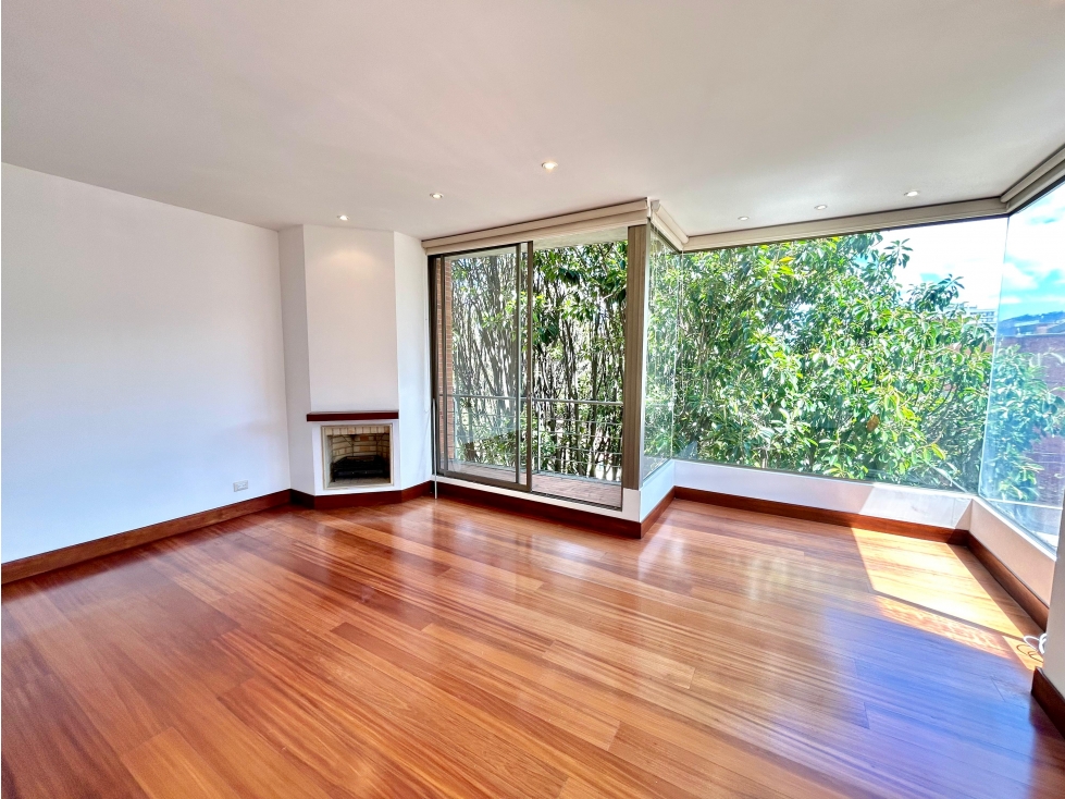 RENTAMOS APARTAMENTO EXTERIOR EN SAN PATRICIO — foto 6