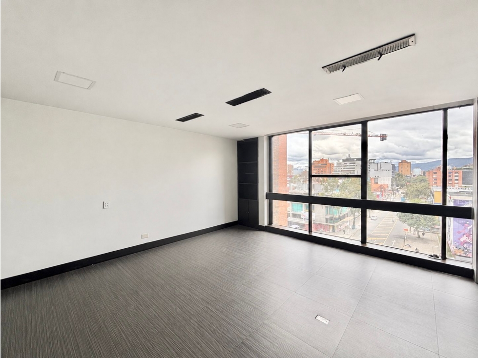 ARRIENDO magnífica OFICINA en Quinta Camacho 97 mts — foto 6
