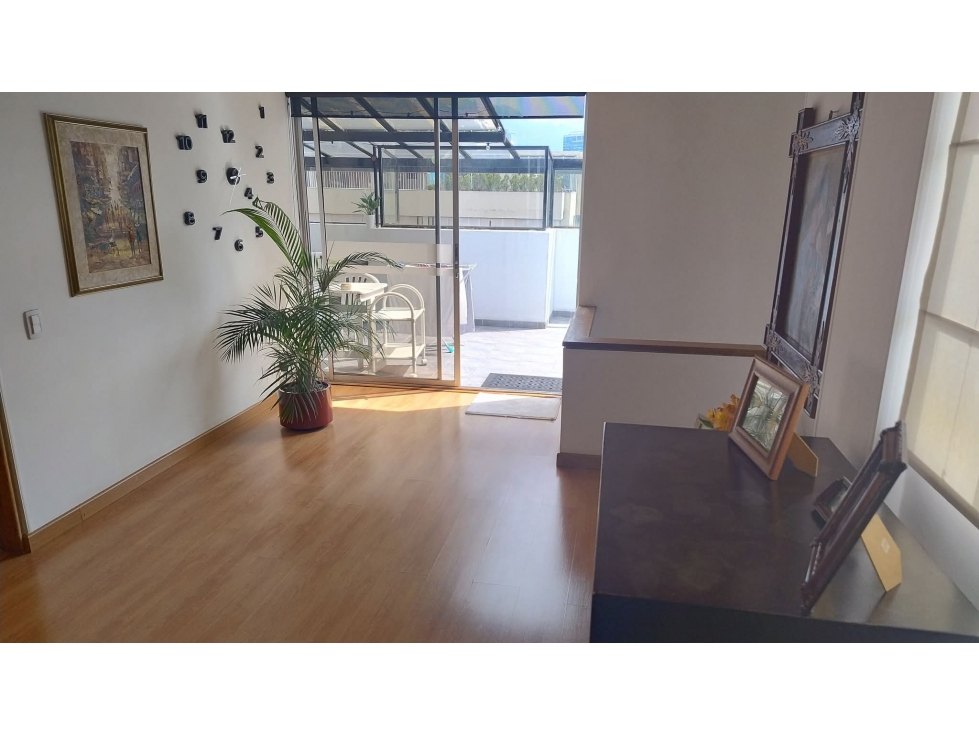 VENDO APARTAMENTO DUPLEX EN SANTA BARBARA CENTRAL — foto 3