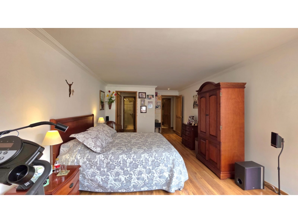 VENDO AMPLIO APARTAMENTO EN SANTA BARBARA - 5