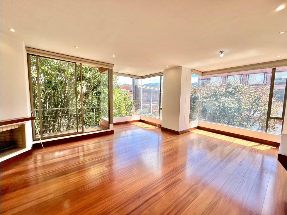 RENTAMOS APARTAMENTO EXTERIOR EN SAN PATRICIO