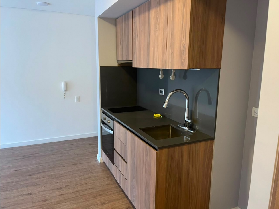 ARRIENDO APARTAESTUDIO EN EDIFICIO SENIOR S CLUB DE SANTA ANA ORIENTAL — foto 2