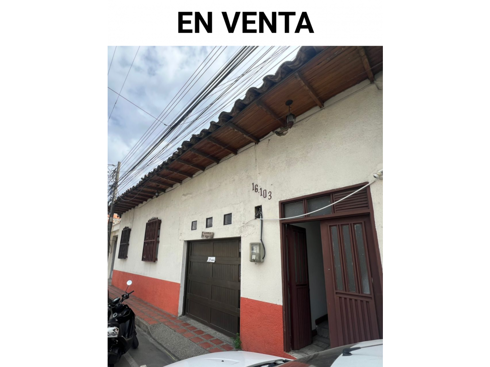 ¡PROPIEDAD DE GRAN FORMATO EN EXCELENTE UBICACIÃN!