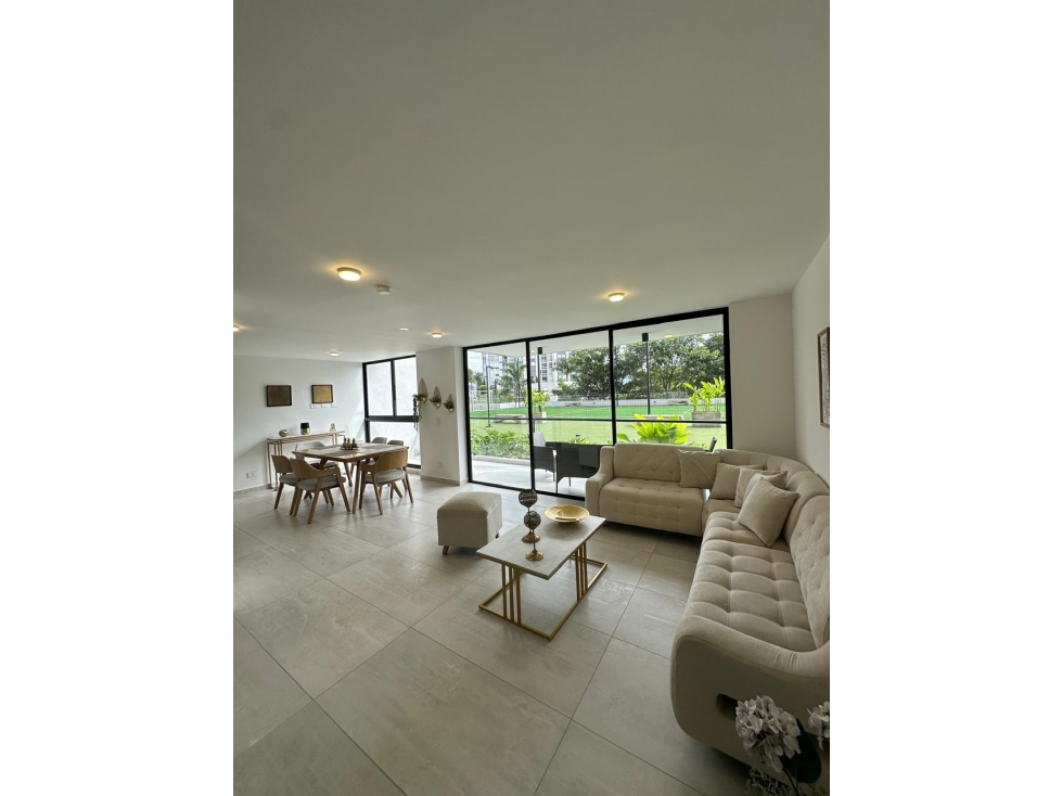 Apartamento en Renta Edificio Ivory - 2