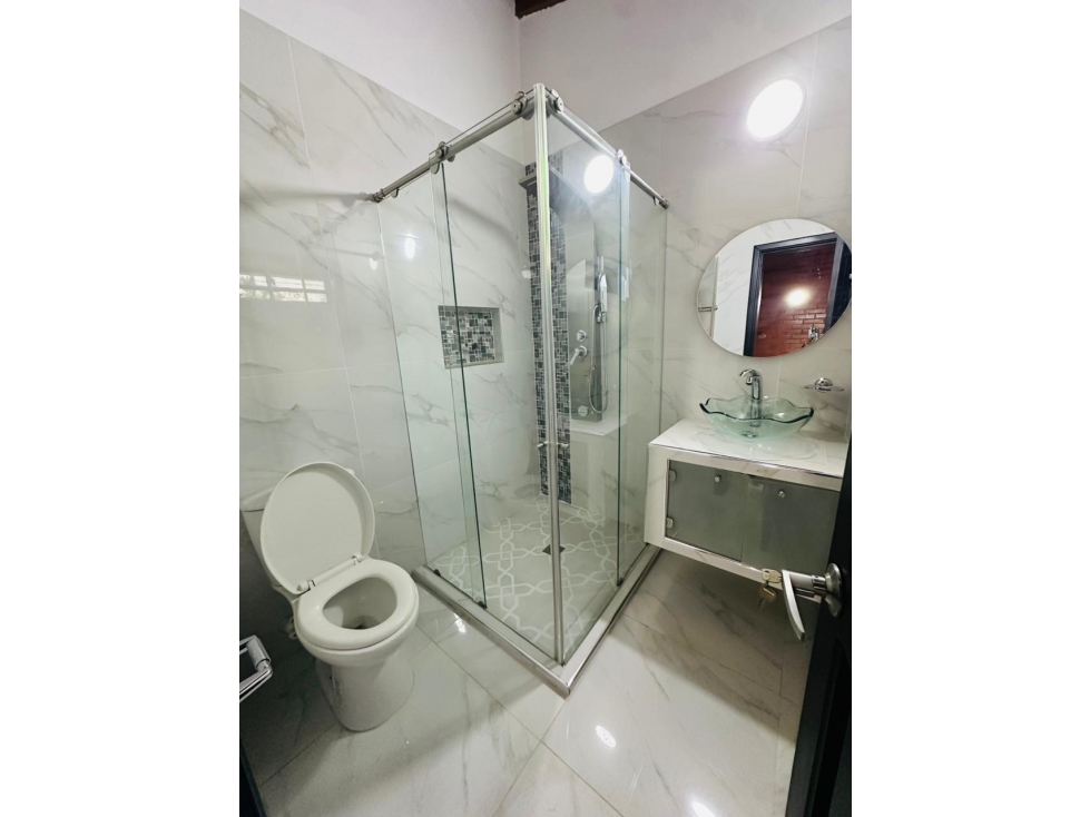 ¡HERMOSA CASA EN VENTA URBANIZACIÃN PORTAL DE ÃLAMOS! — foto 2