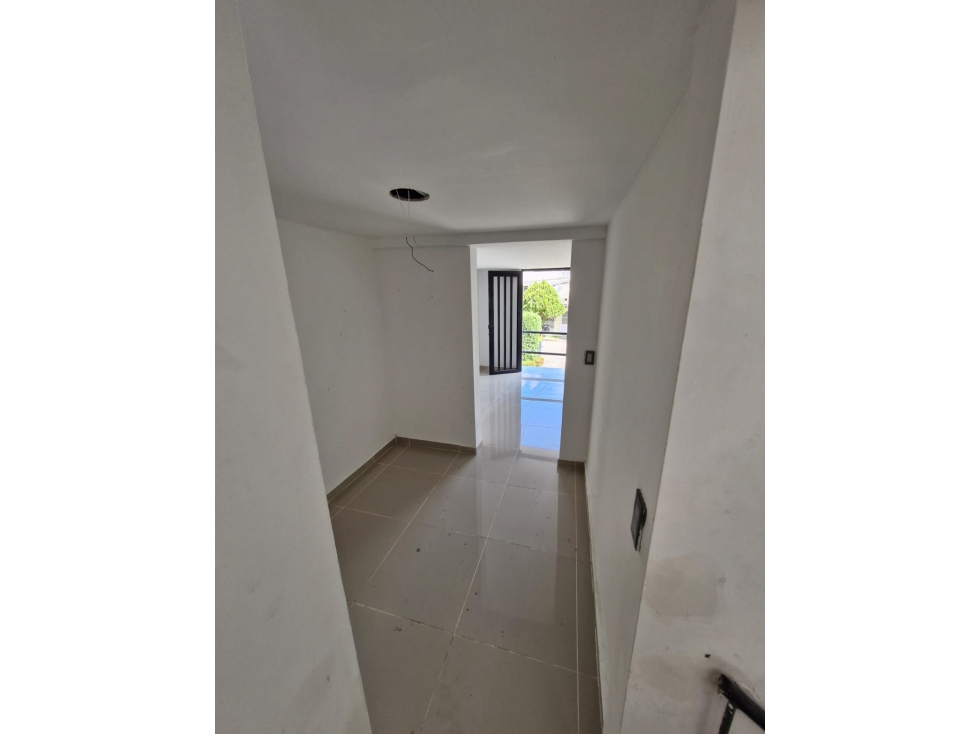¡GRAN OPORTUNIDAD! CASA MULTIFAMILIAR EN BARCELONA 4 PISOS - 2