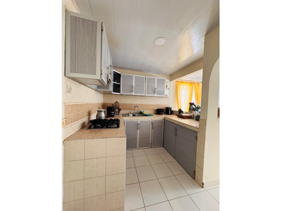 Se vende hermosa casa esquinera en el barrio San Pablo — foto 4