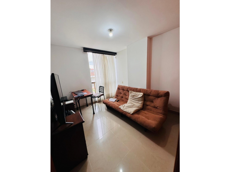 SE VENDE APARTAMENTO EN TORRES DEL PRADO AMPLIO Y COMPLETO — foto 3