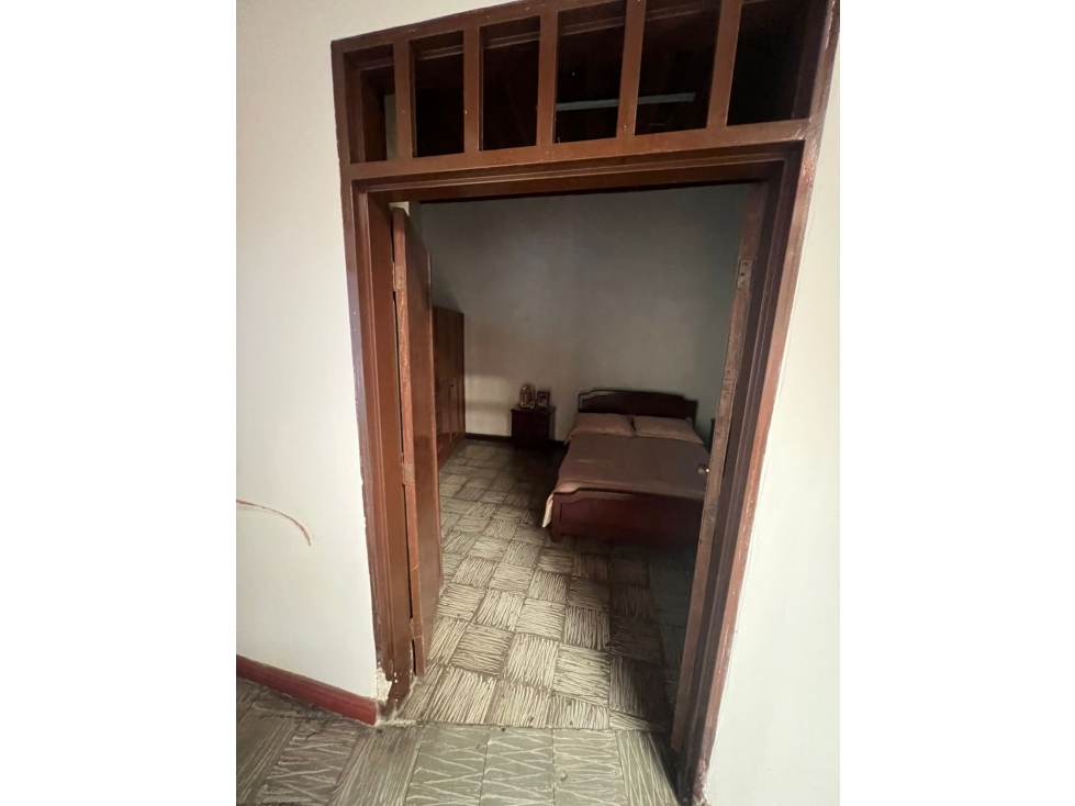 ¡PROPIEDAD DE GRAN FORMATO EN EXCELENTE UBICACIÃN! — foto 4