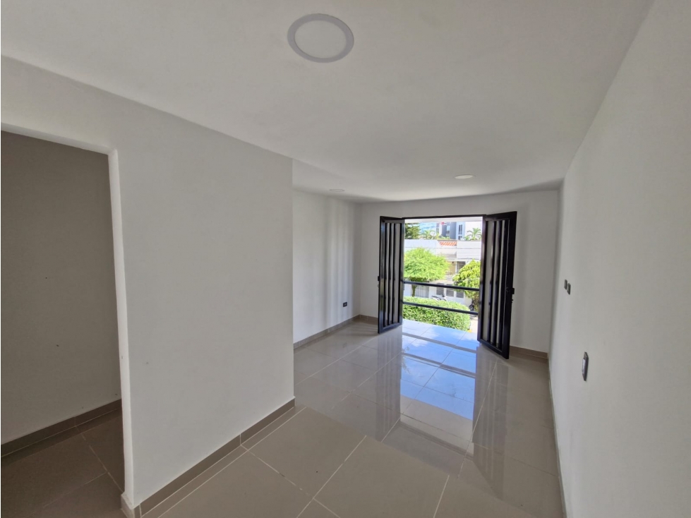¡GRAN OPORTUNIDAD! CASA MULTIFAMILIAR EN BARCELONA 4 PISOS - 5