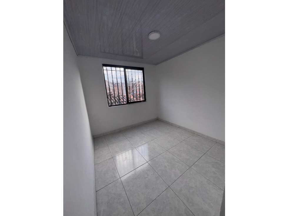 CASA EN VILLA COMUNERA DOS PISOS INDEPENDIENTES — foto 3