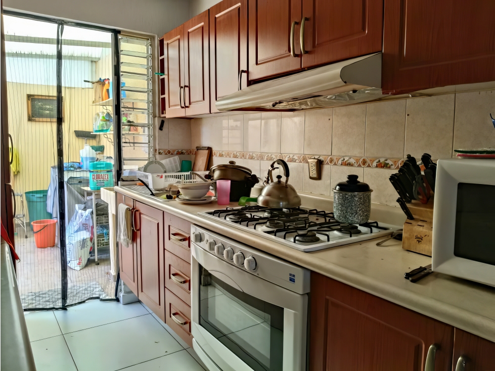 Venta casa 3 recámaras en Real del Bosque Zapopan zona valdepeñas — foto 4