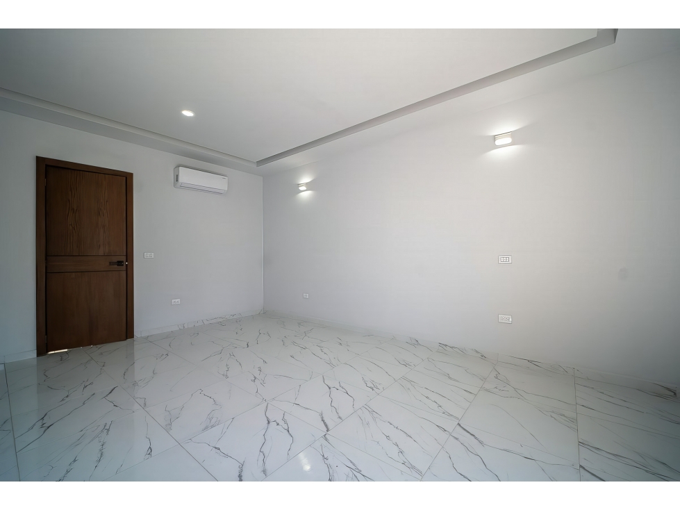 Vemta de casa de 4 recámaras en Boreales coto 2 zona valdepeñas — foto 2