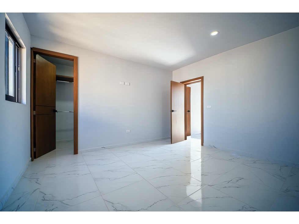 Vemta de casa de 4 recámaras en Boreales coto 2 zona valdepeñas — foto 3