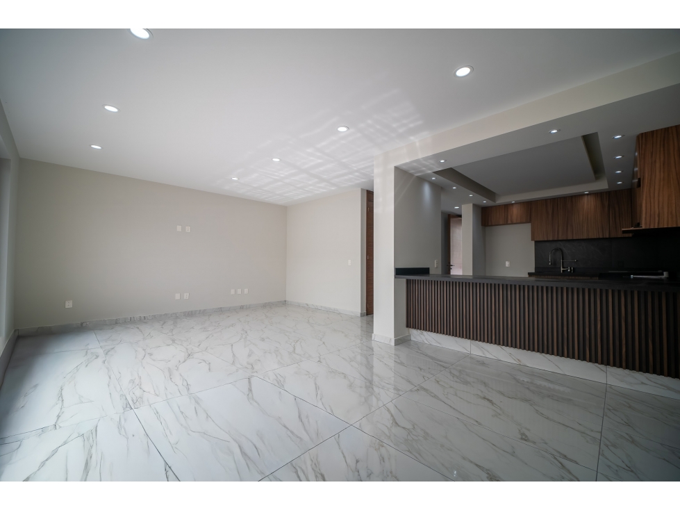 Venta casa 5 recámaras en Valle Imperial Zapopan coto cerezo — foto 4