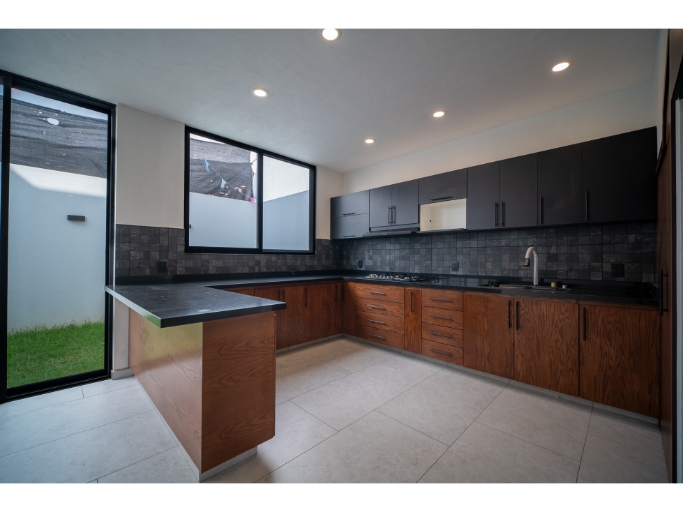 Venta casa 4 recámaras en Capital Norte Coto Pontevedra Zapopan — foto 5