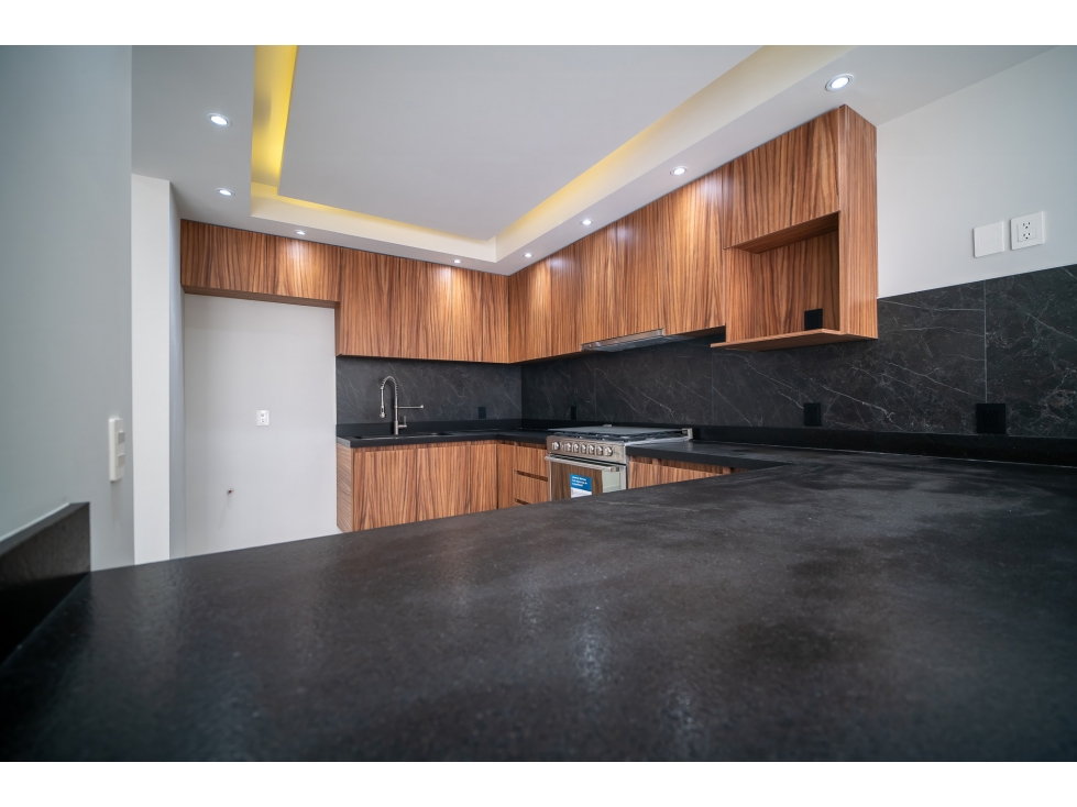 Venta casa 5 recámaras en Valle Imperial Zapopan coto cerezo — foto 5