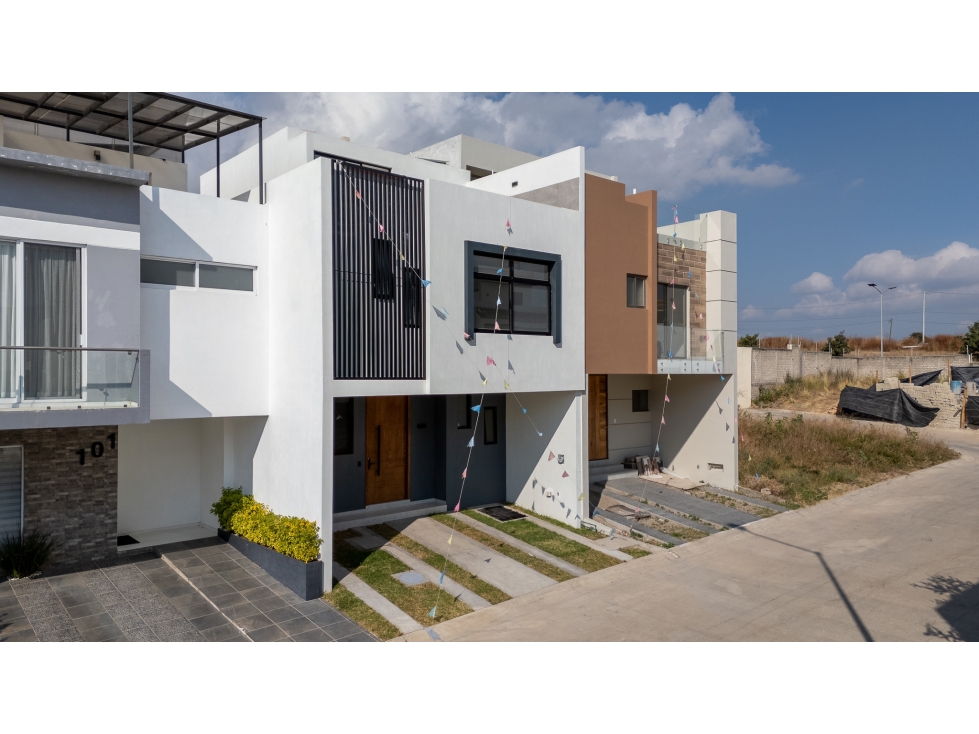 Venta casa 4 recámaras en Capital Norte Coto Pontevedra Zapopan — foto 2