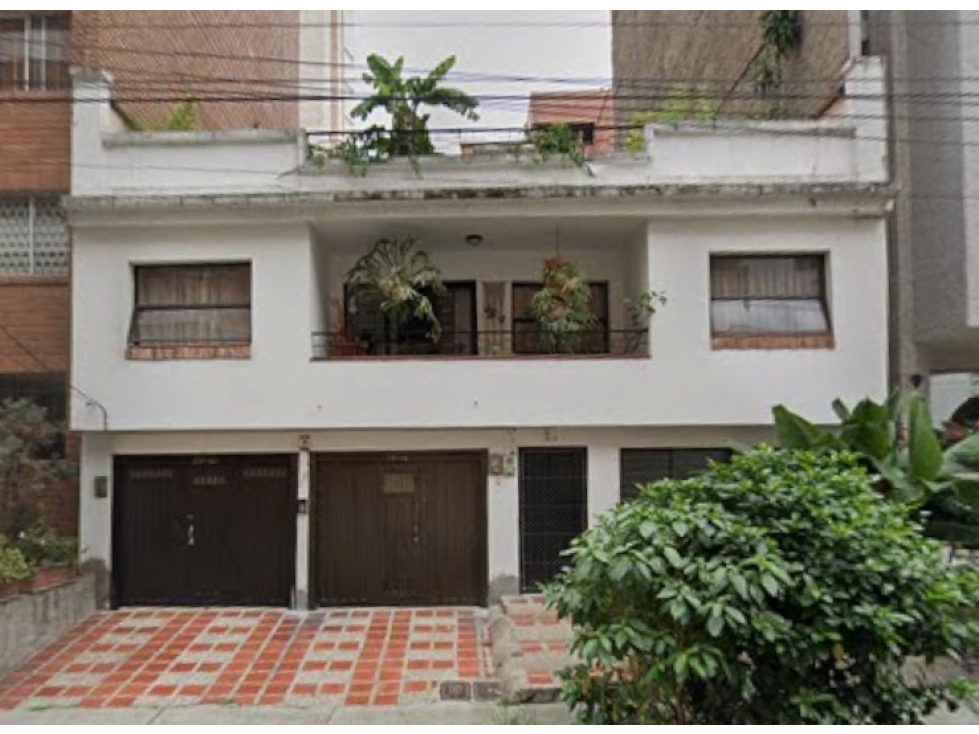 Venta Casa en Laureles (última casa de la cuadra)