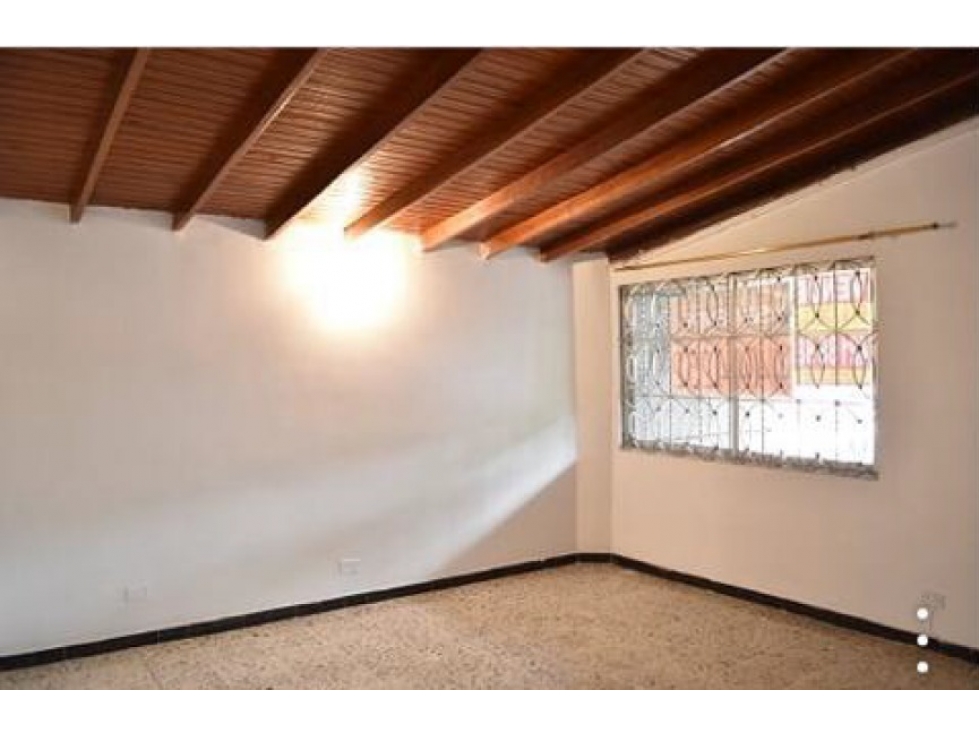 Venta Casa Floresta (en la 80) — foto 2