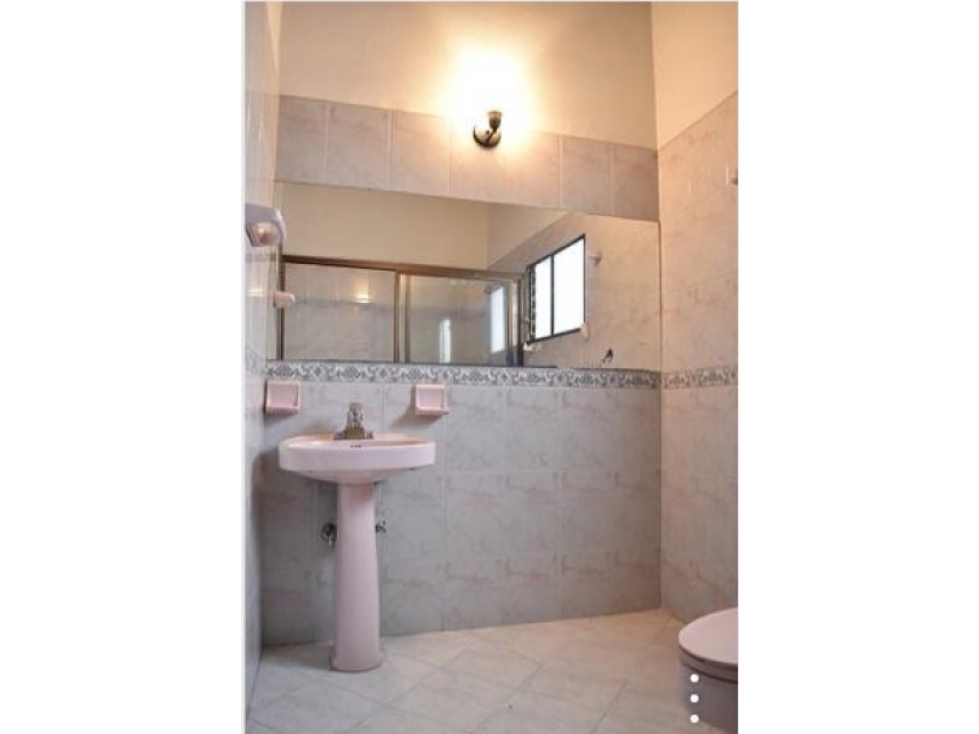 Venta Casa Floresta (en la 80) — foto 4