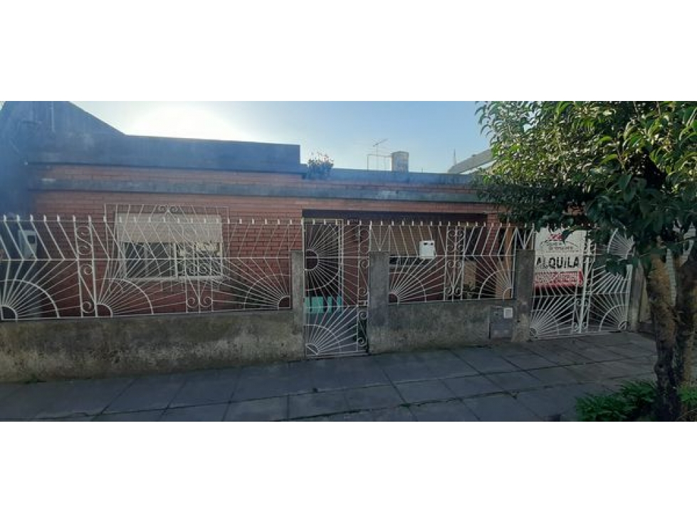 CASA EN VENTA BARRIO LA SIRENA - 1
