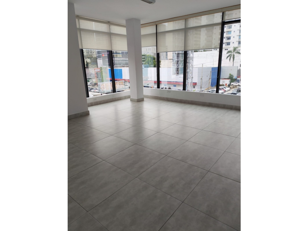 SE ALQUILA OFICINA ESPACIO EN EL CORAZÓN DE CALLE 50