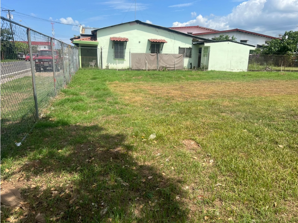 Lote de Terreno en Venta - La Villa de Los Santos - 2