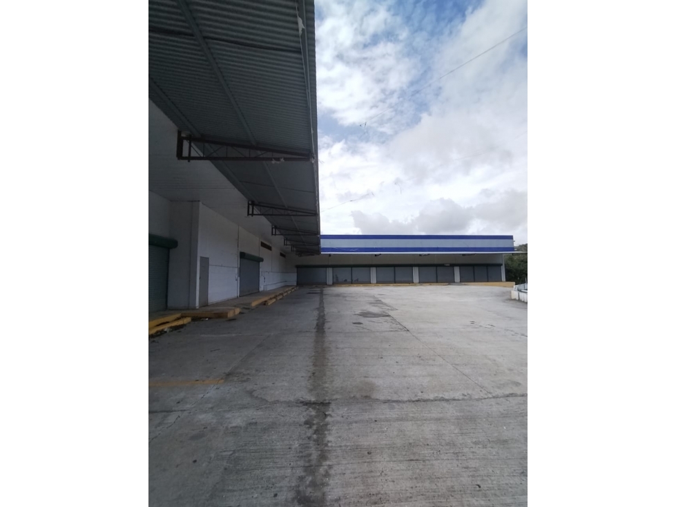 Venta - Plaza Delfin - 3