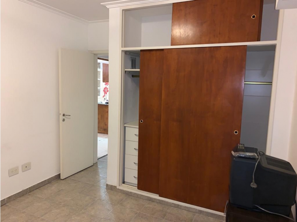 VENTA EN BLOQUE, 2 Locales + departamento, semi-centro, Tandil - 5