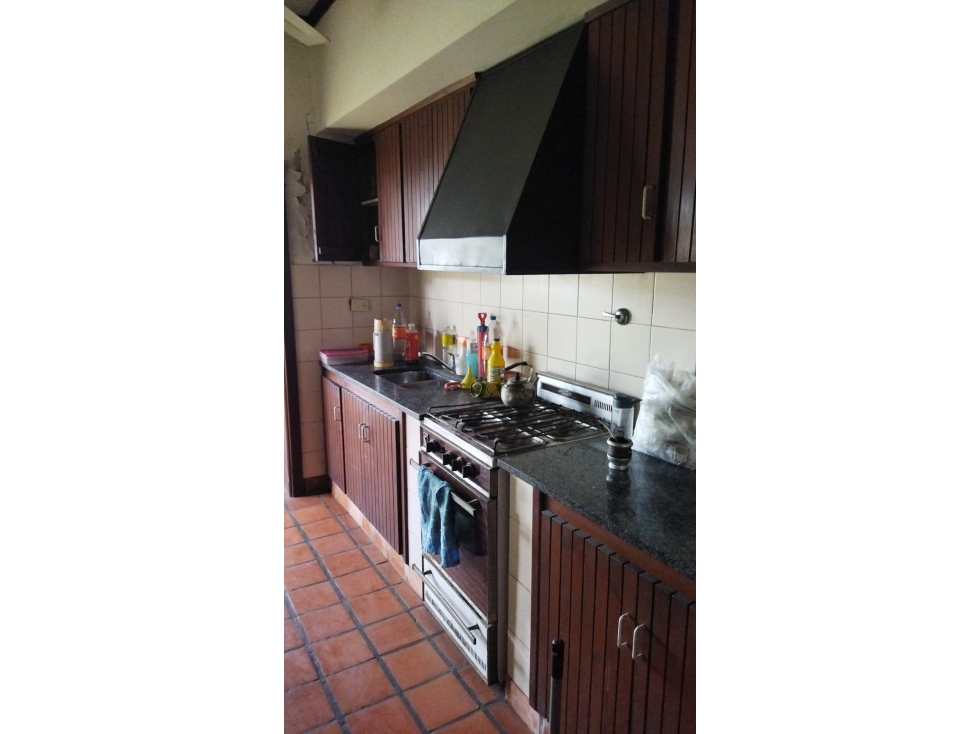 CASA SEMICENTRICA EN TANDIL - 3