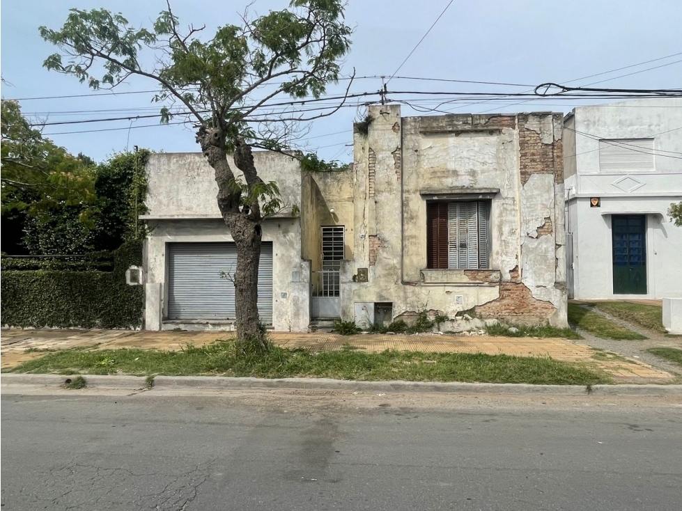 Venta de Lote con casa a demoler, semi centrico, Tandil, Bs. As — foto 3