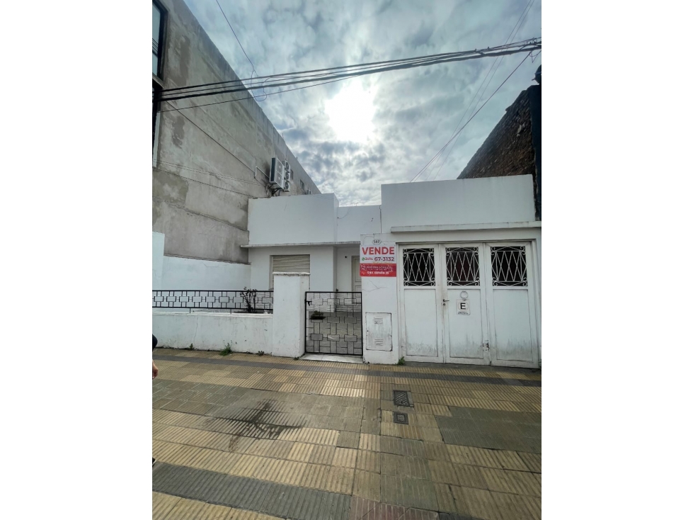 VENTA CASA SEMICENTRO, TANDIL, PROV. BUENOS AIRES