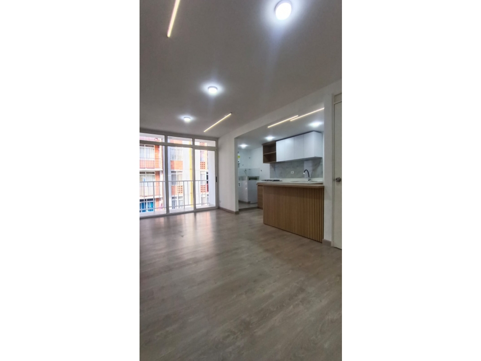 APARTAMENTO EN VENTA REMODELADO COMPLETO EN LA AURORA ROBLEDO