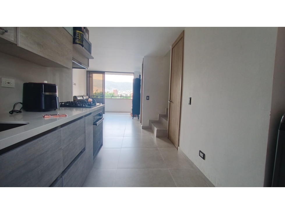 ¡VENTA DE APARTAMENTO DÃPLEX EN EL VELODROMO!