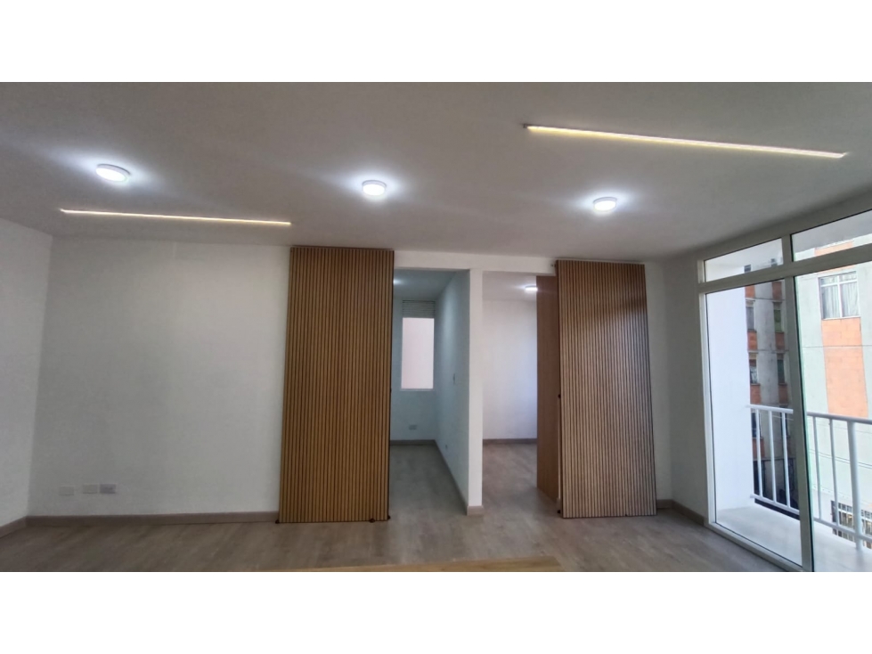 APARTAMENTO EN VENTA REMODELADO COMPLETO EN LA AURORA ROBLEDO — foto 6