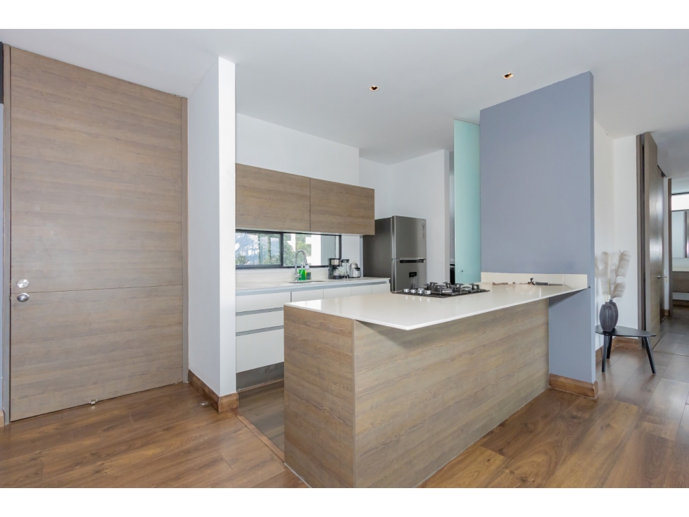 Elegante y Espacioso Apartamento Cerca al Tesoro — foto 2